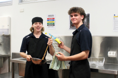 10PC4-Ind-Living-Cooking_02
