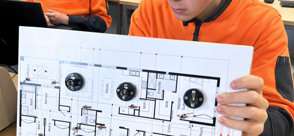 Year 11 Circuitry_01